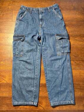 Levi's 94’ Baggy Cargo Jeans